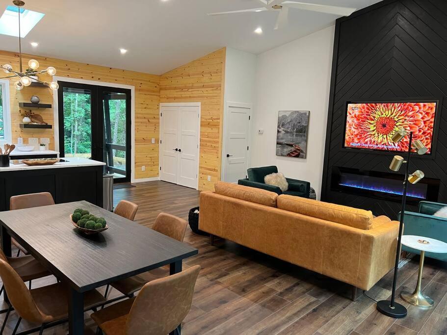 Villa Modern Mountain Getaway With Hot Tub, Fire Pit Sautee Nacoochee Exterior foto