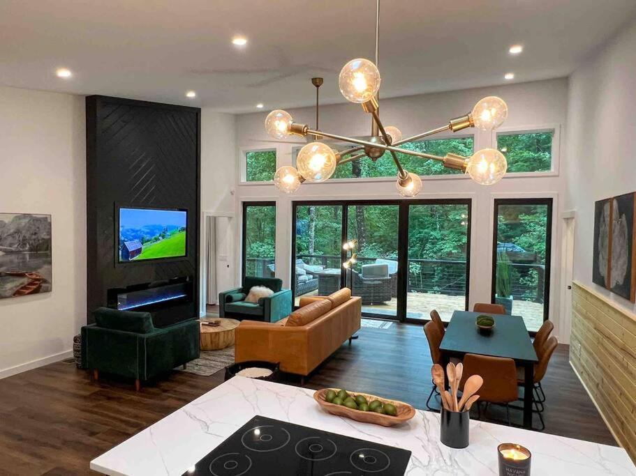 Villa Modern Mountain Getaway With Hot Tub, Fire Pit Sautee Nacoochee Exterior foto